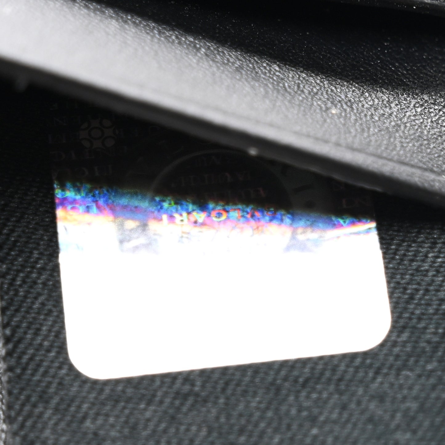 Serpenti Calfskin Card Holder Black Emerald Green