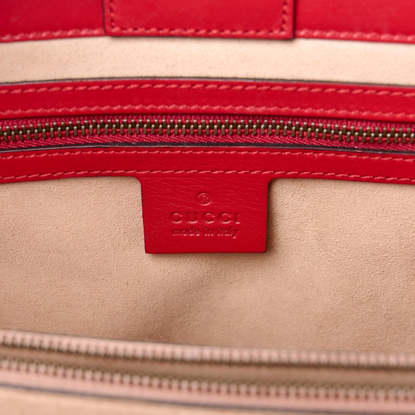 Calfskin Matelasse Medium GG Marmont Tote Hibiscus Red