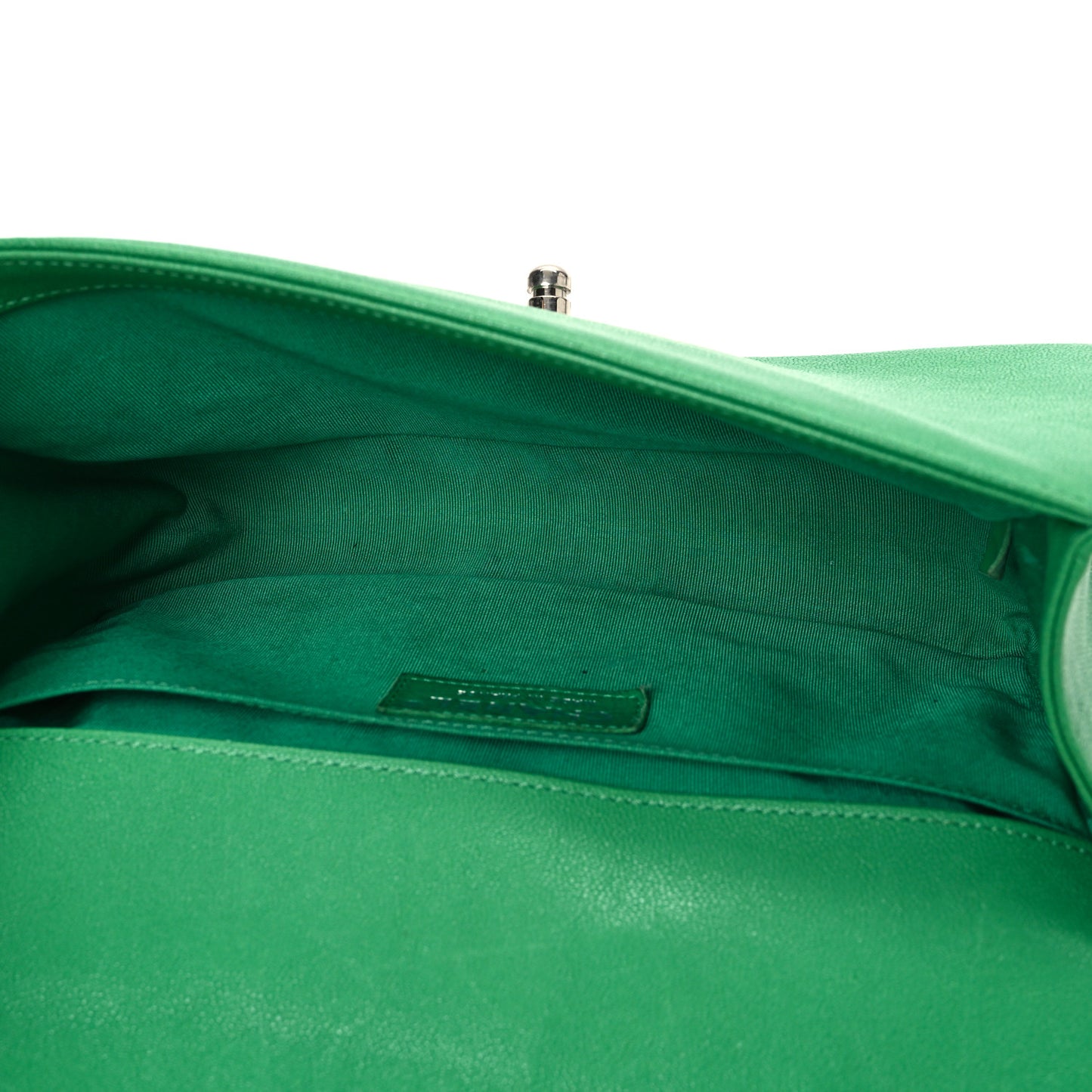Caviar Quilted Medium Boy Flap Green