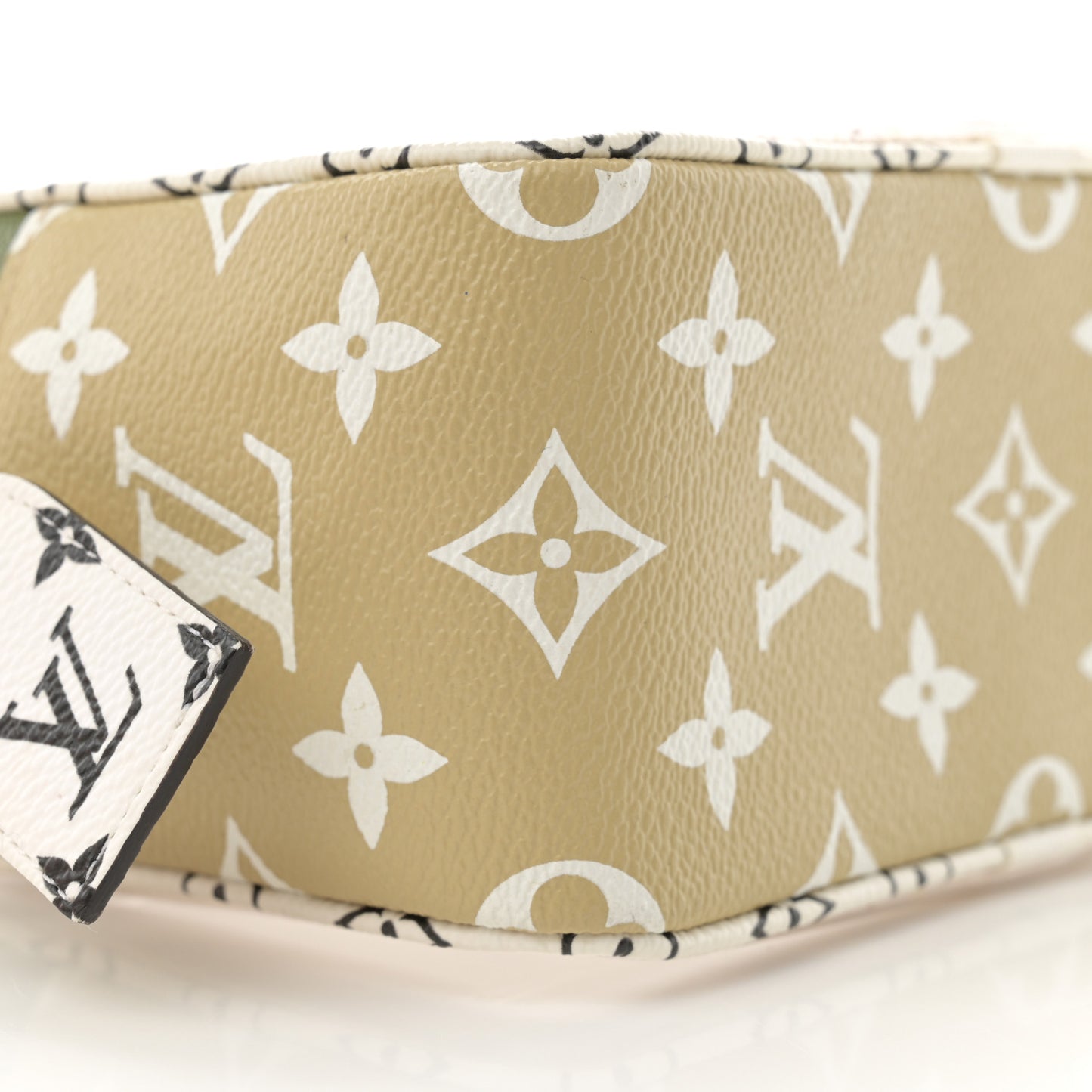 Monogram Giant Beach Pouch Kaki