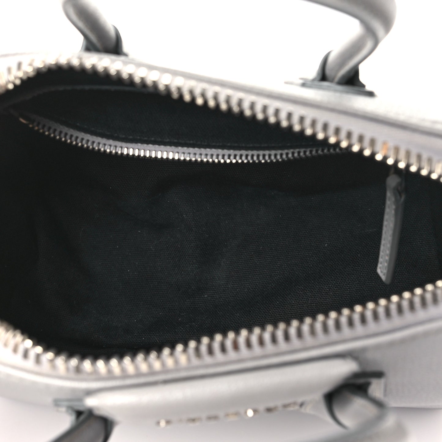 Sugar Goatskin Mini Antigona Pearl Grey