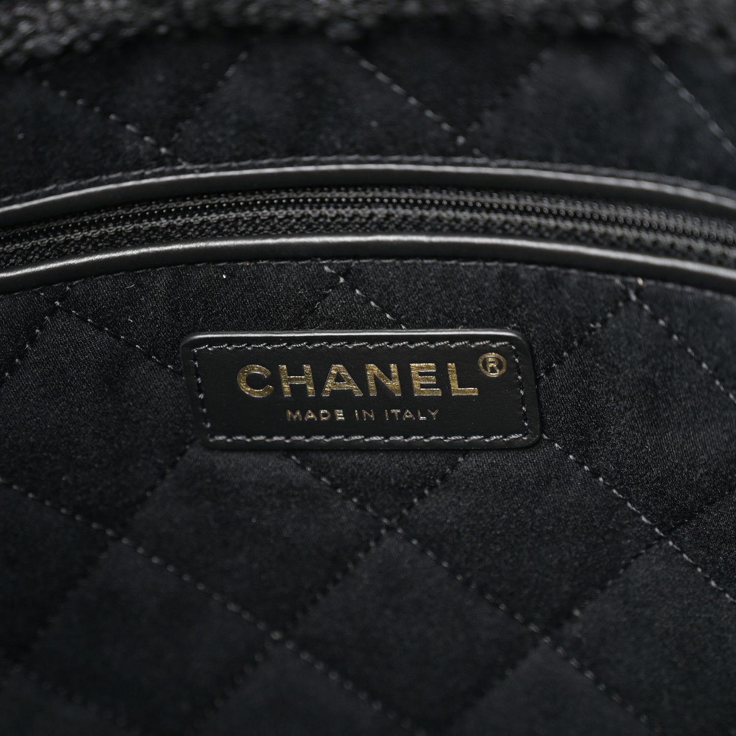 Wool Tweed Quilted Chanel 22 Grey Black
