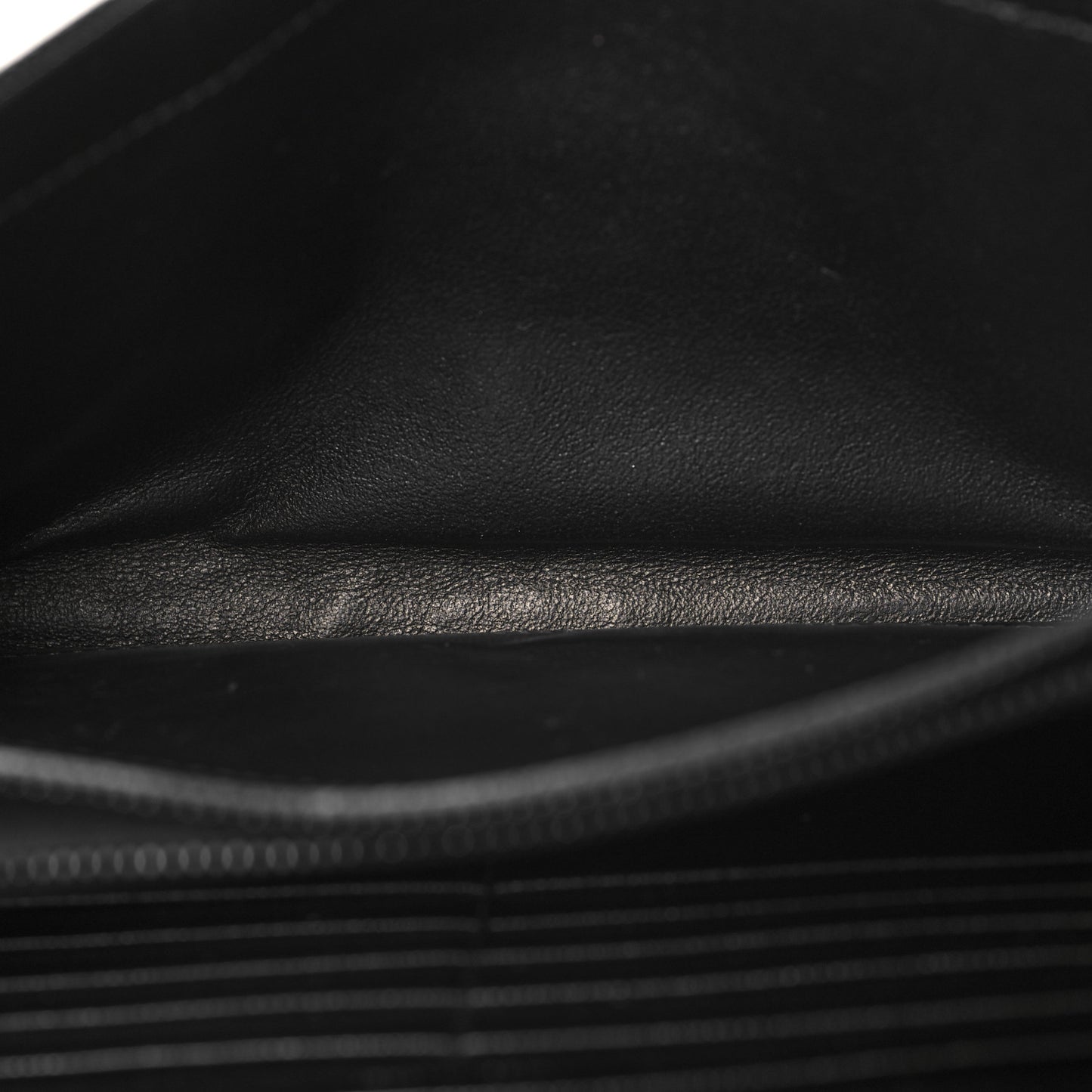 Grain De Poudre Matelasse Chevron Monogram Monochrome Chain Wallet Black