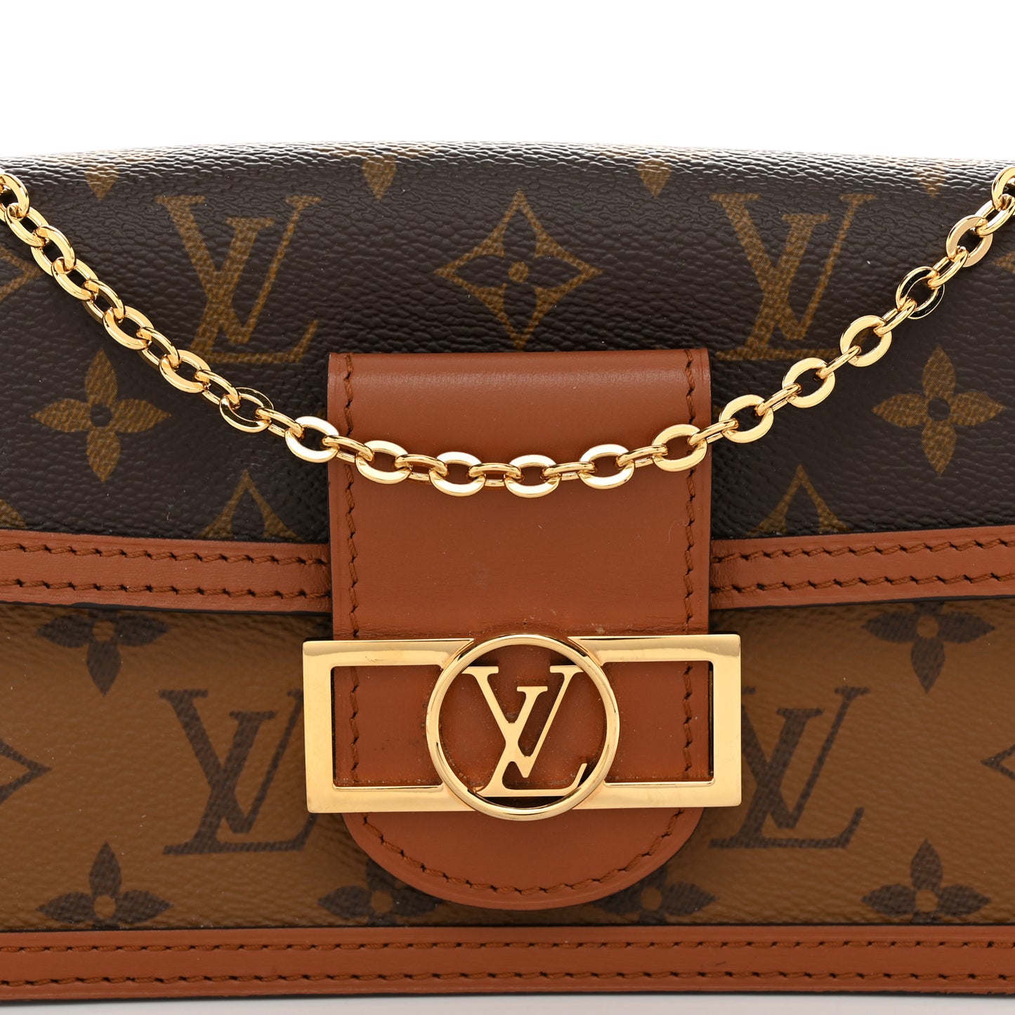 Reverse Monogram Dauphine Chain Wallet