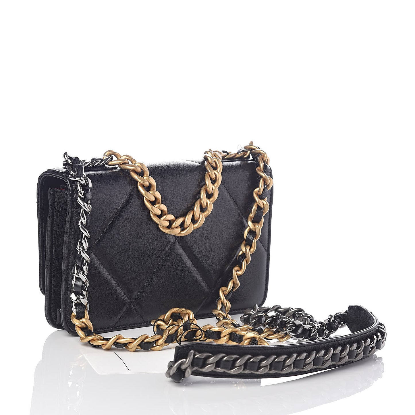 Lambskin Quilted 19 Wallet On Chain WOC Black