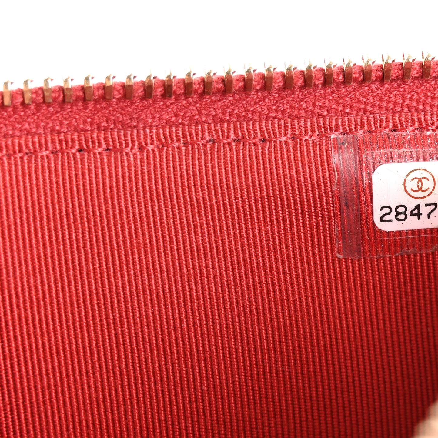 Caviar Quilted Classic Flat Wallet Pouch Red