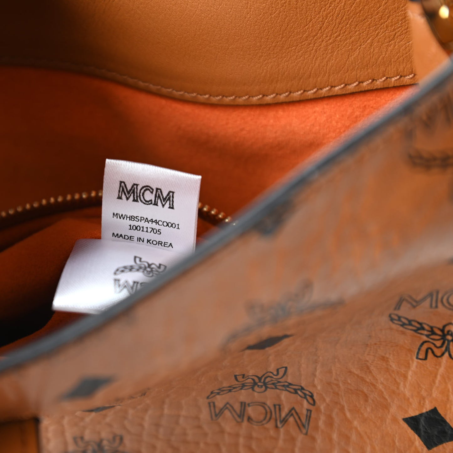 Visetos Studded Medium Patricia Hobo Cognac