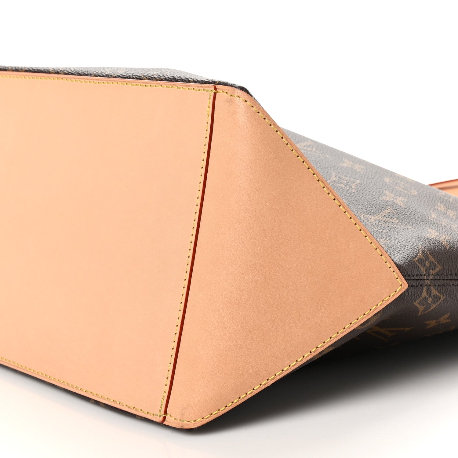 Louis Vuitton Monogram Mezzo NM 9 of 9