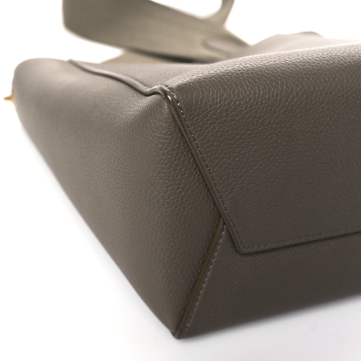 Soft Grained Calfskin Small Sangle Bucket Bag Taupe