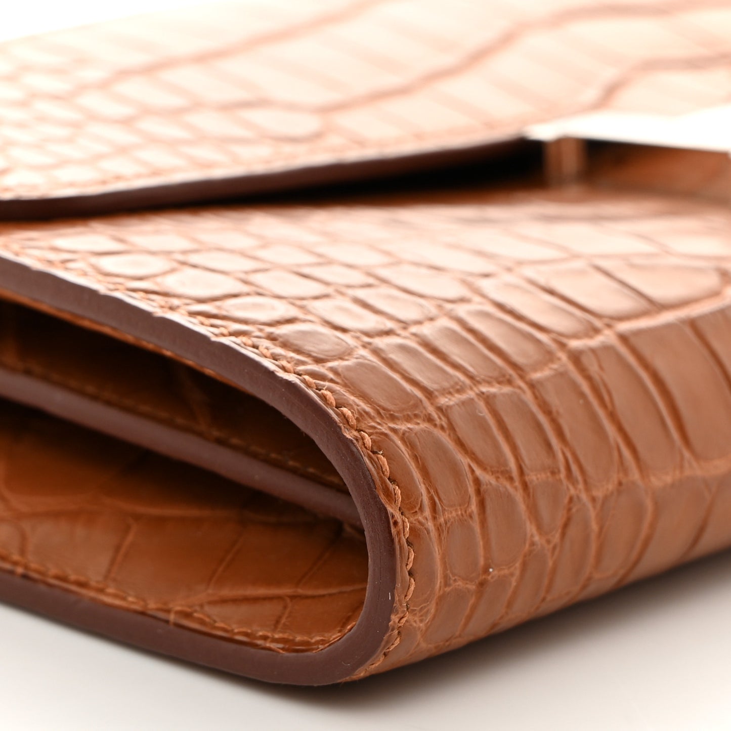 Matte Alligator Constance Long Wallet To Go Fauve