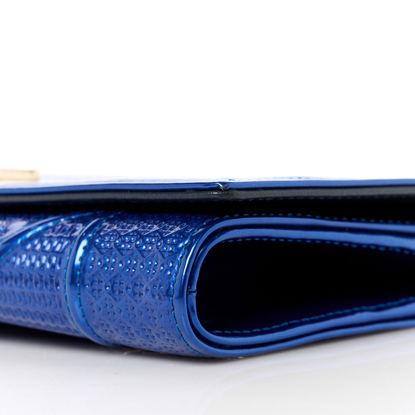 Metallic Patent Micro-Cannage Diorama Croisiere Chain Wallet Blue