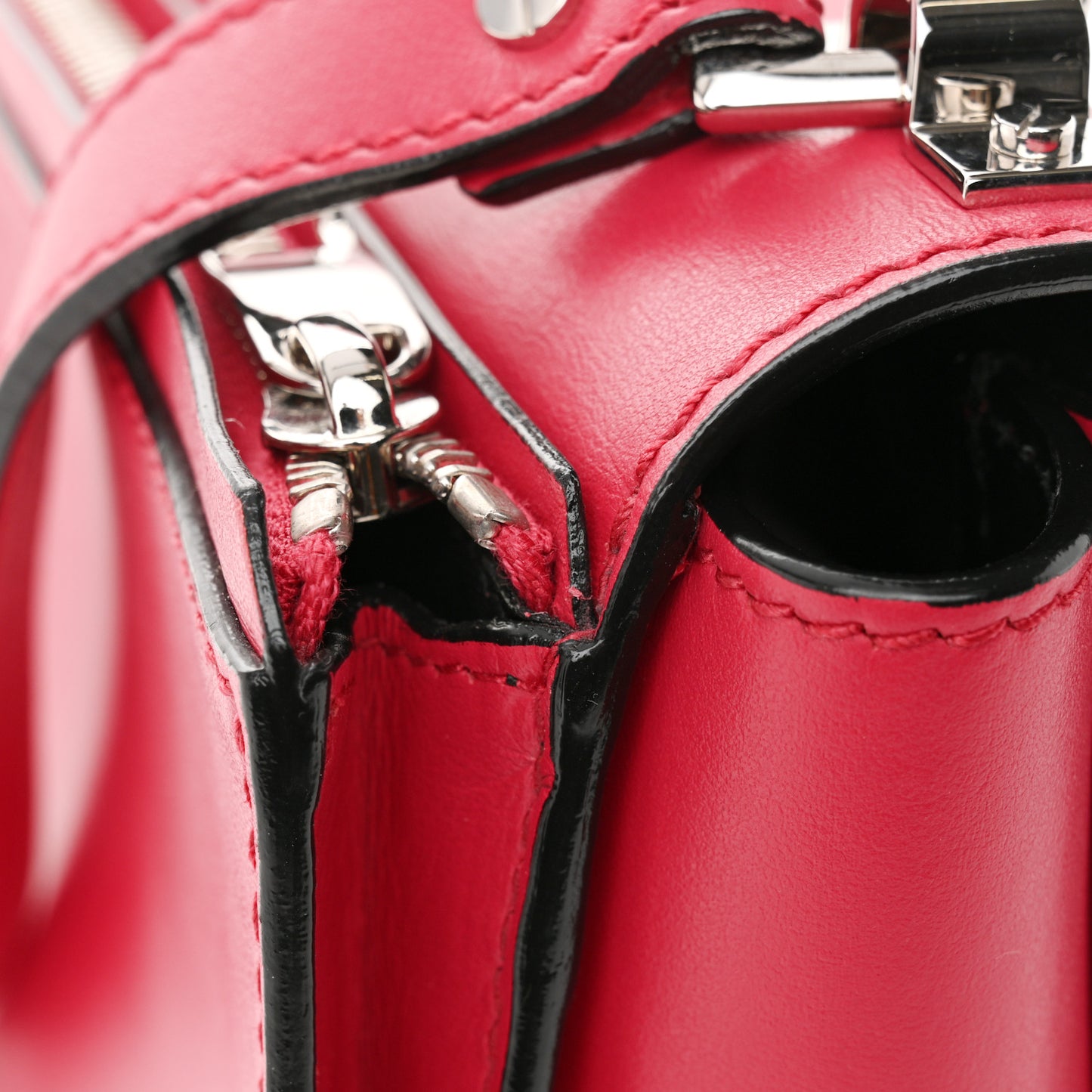 Smooth Calfskin Hava Crossbody Magenta