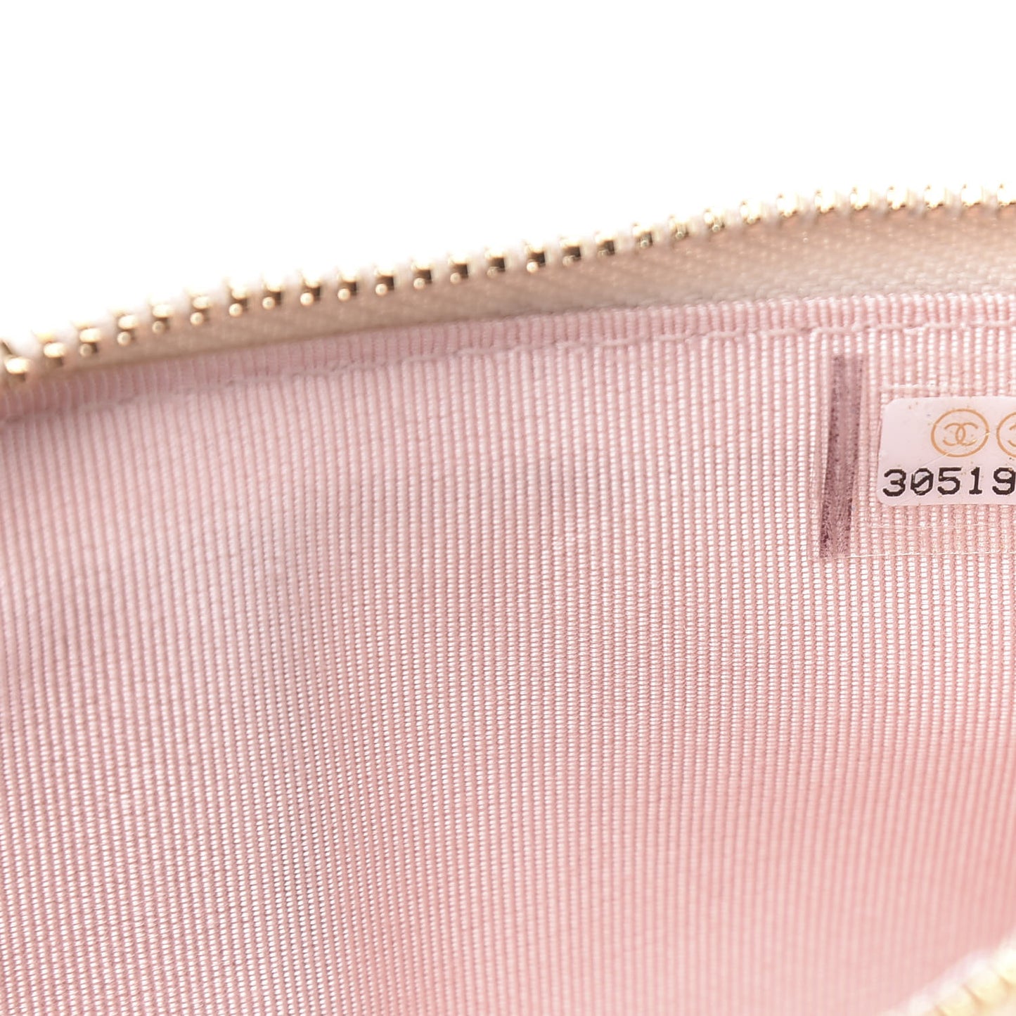 Iridescent Lambskin Quilted Classic Flat Wallet Pouch Ivory