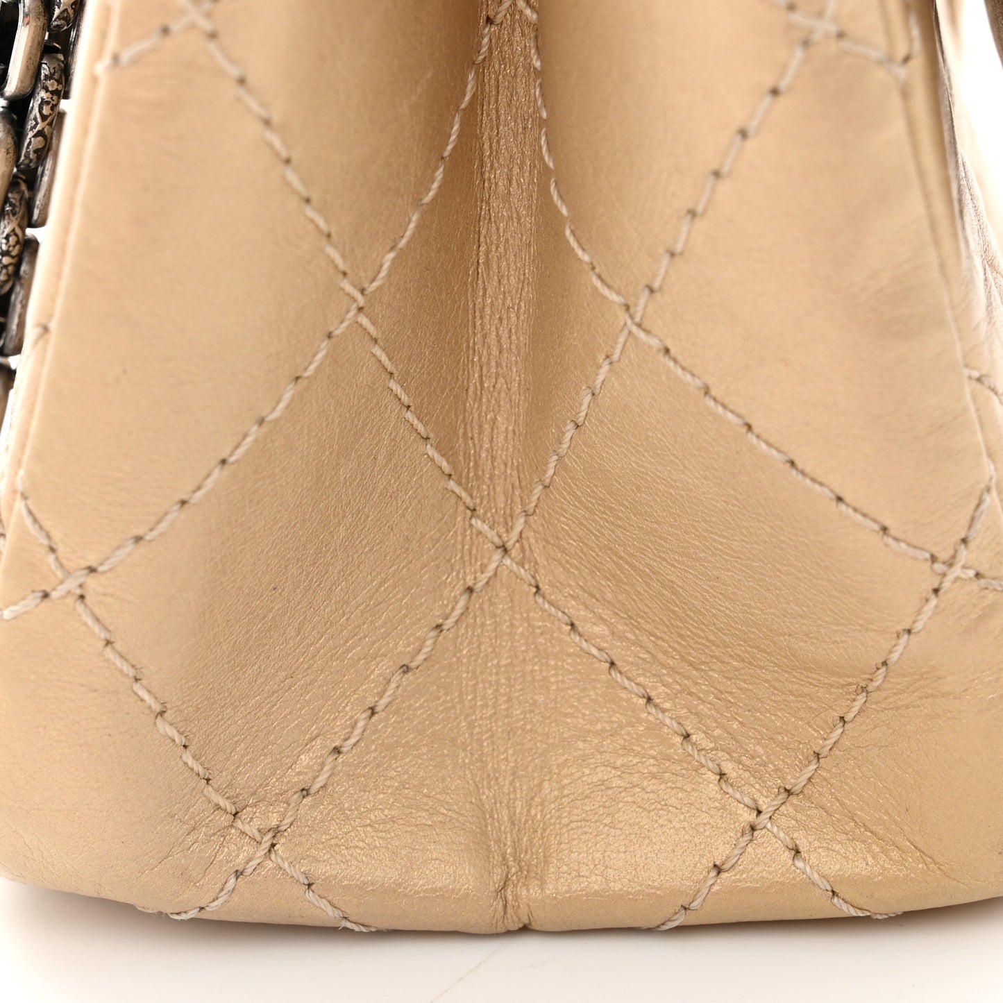 Metallic Aged Calfskin Quilted 2.55 Reissue 226 Flap Gold