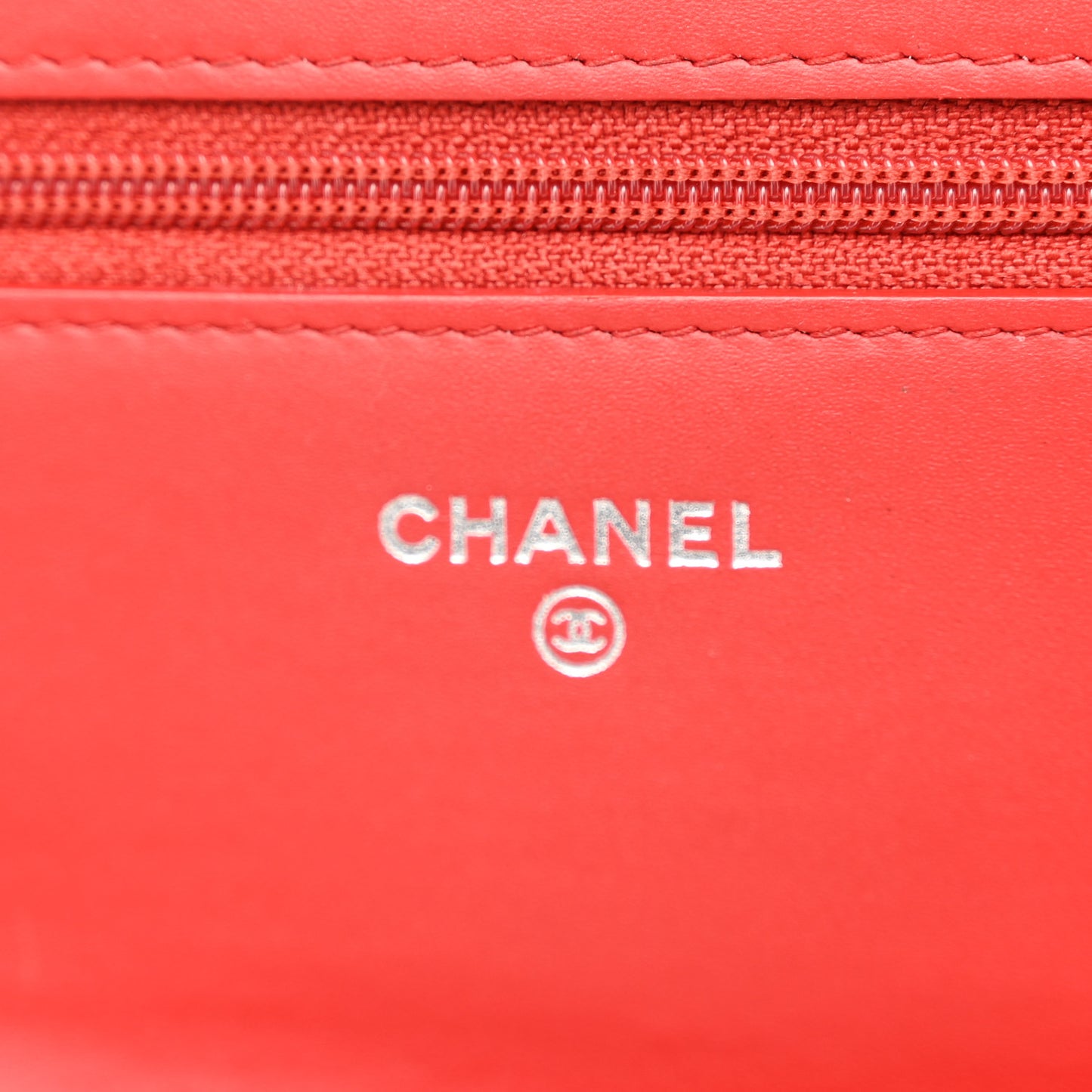 Caviar Timeless CC Wallet on Chain WOC Red