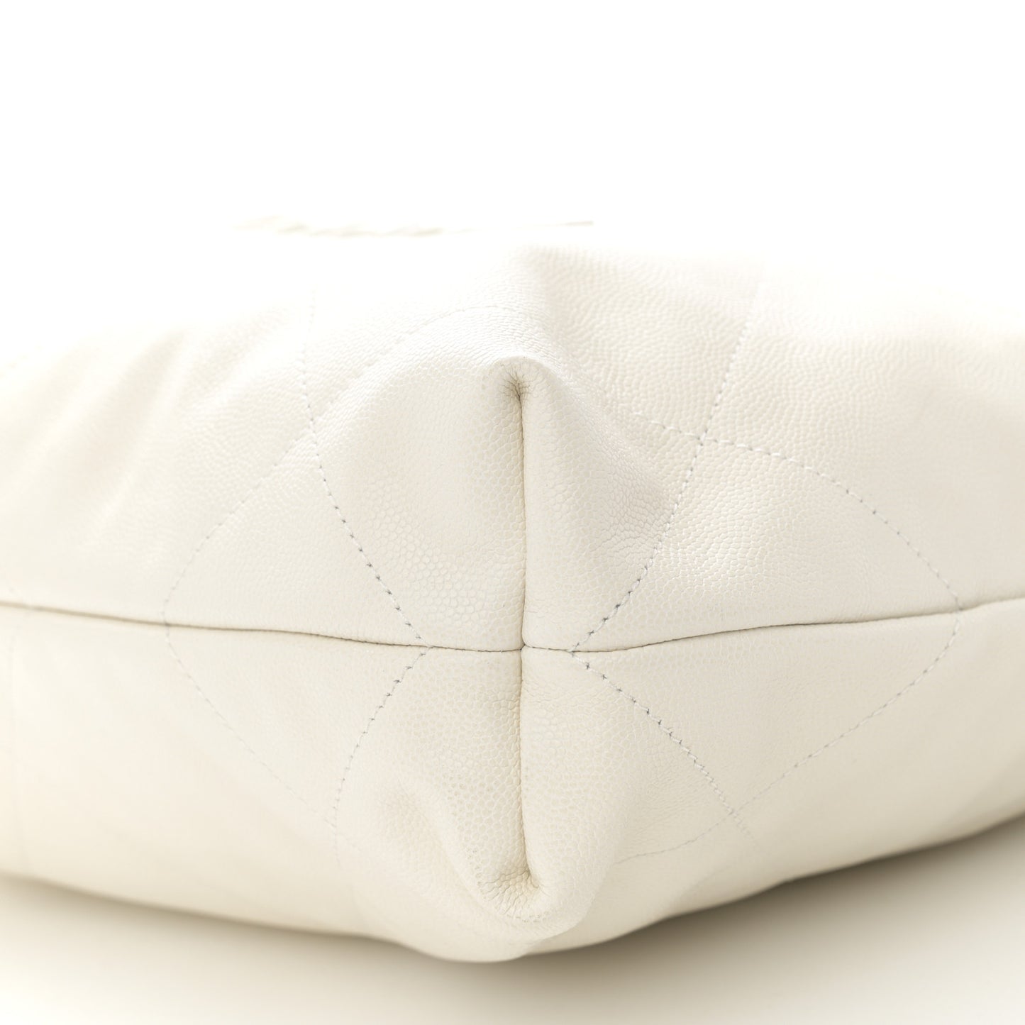 Shiny Caviar Quilted Monochrome Small Chanel 22 White