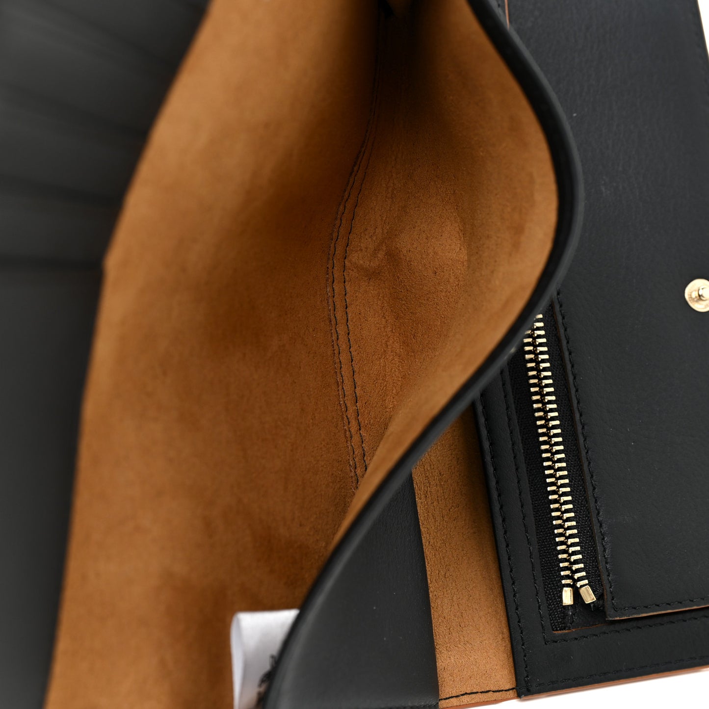 Calfskin Ottomar Wallet On Chain Black