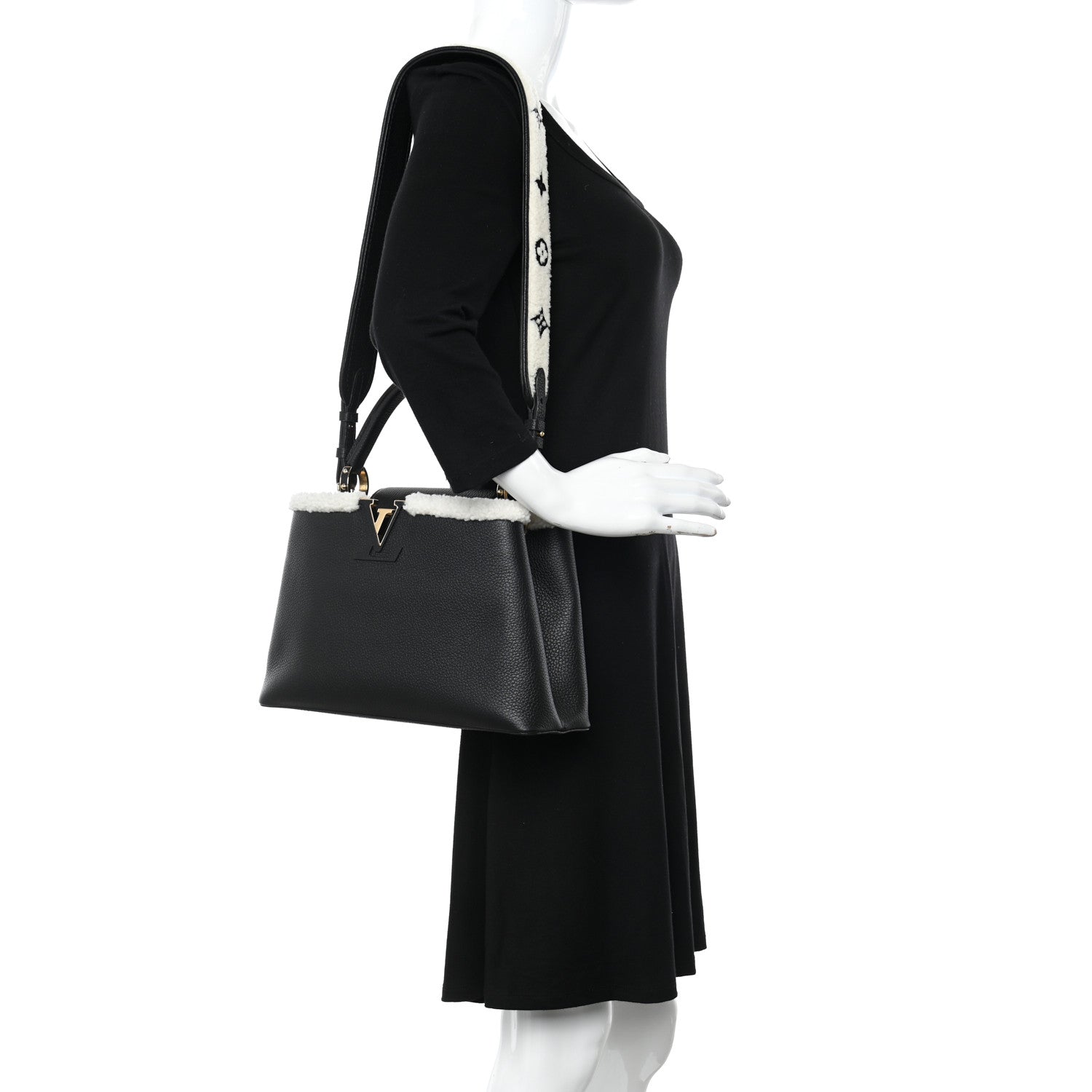 Louis Vuitton Taurillon Shearling Capucines PM Black 2 of 9