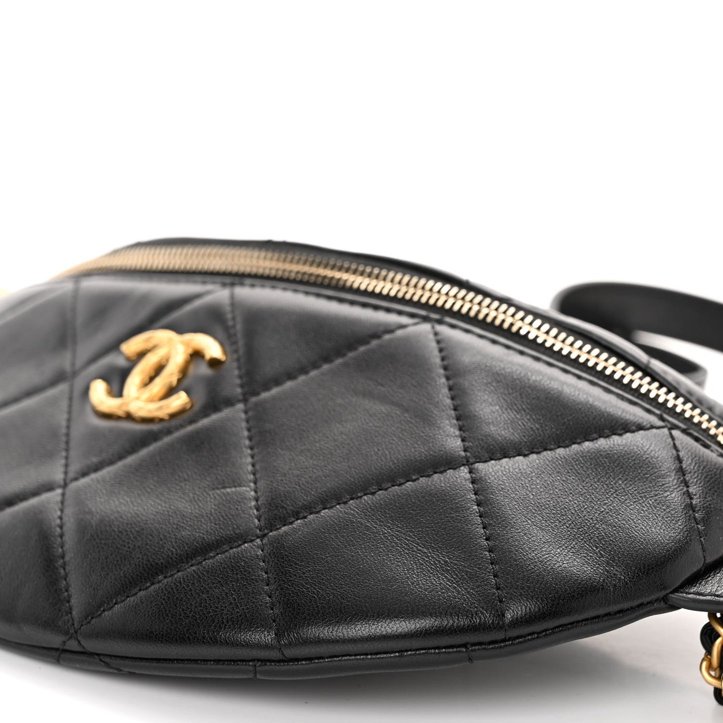 Lambskin Enamel Quilted Waist Bag Black
