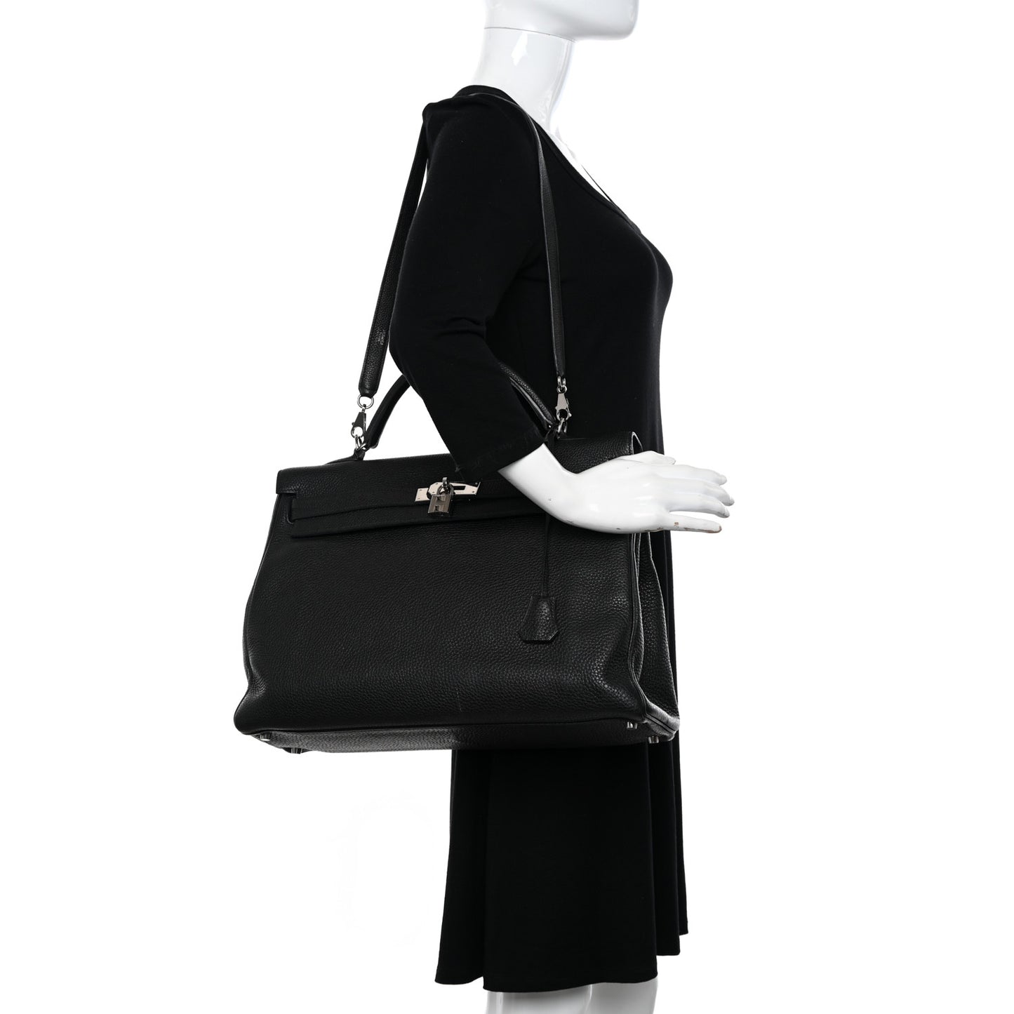 Togo Kelly Retourne 40 Black