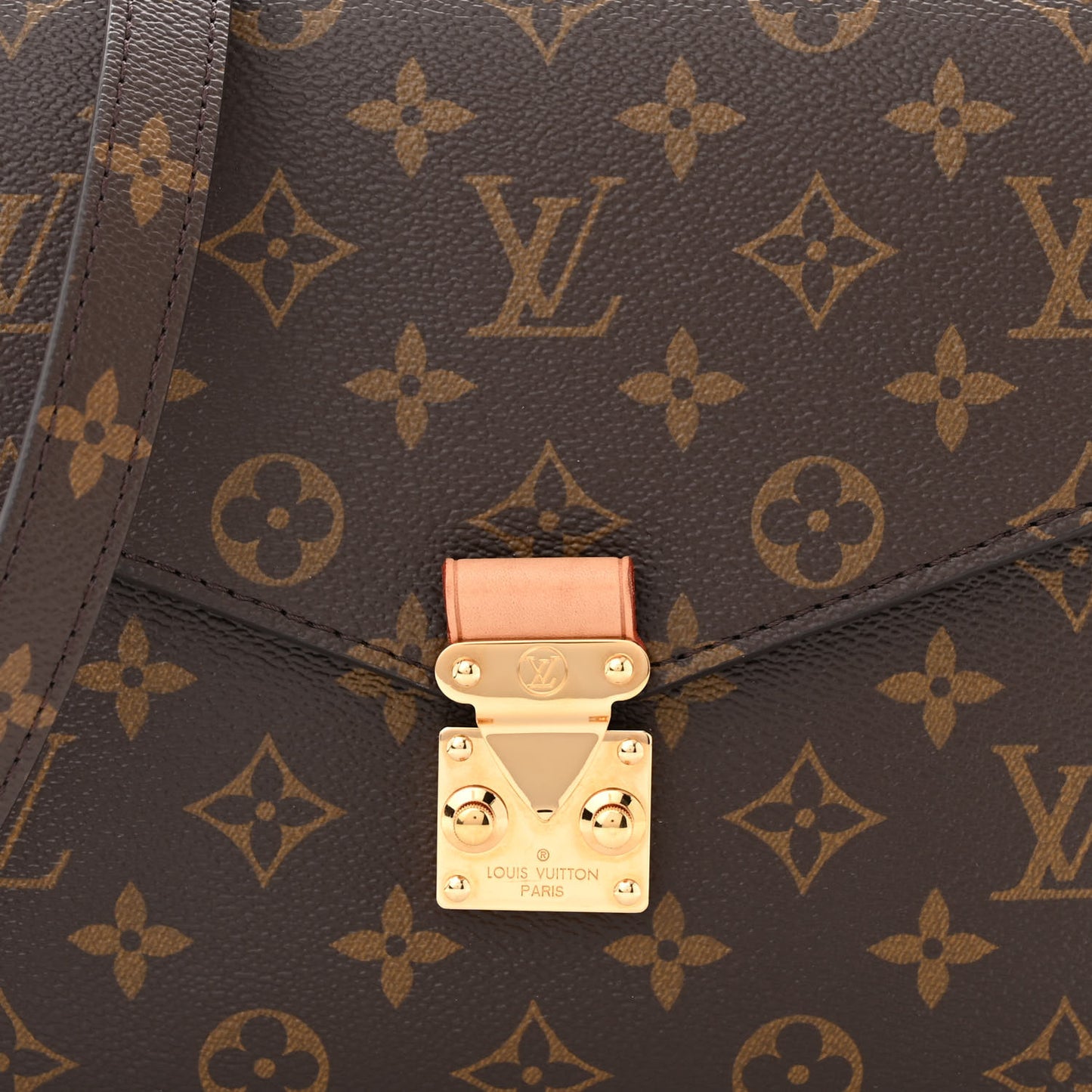 LOUIS VUITTON Monogram Pochette Metis