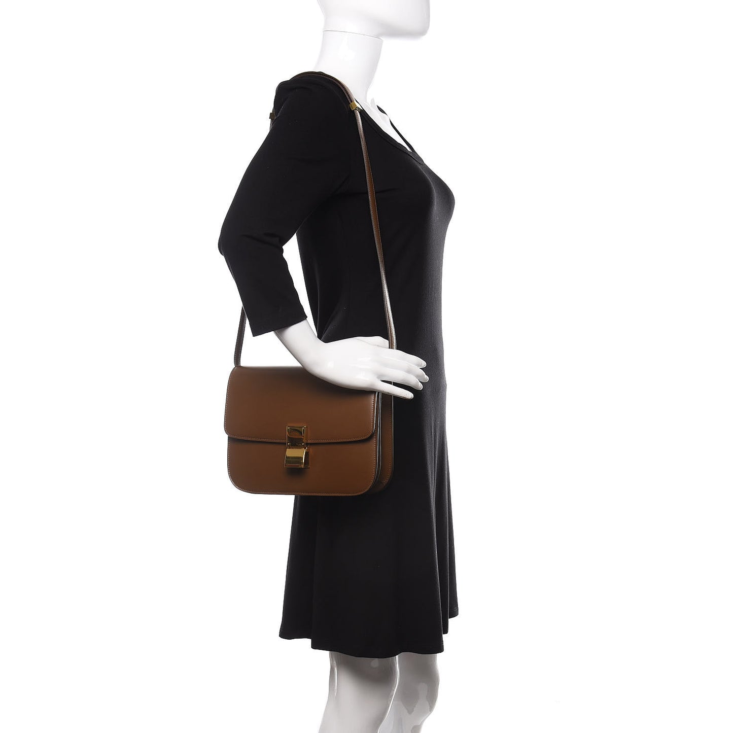 Box Calfskin Medium Classic Box Flap Bag Camel