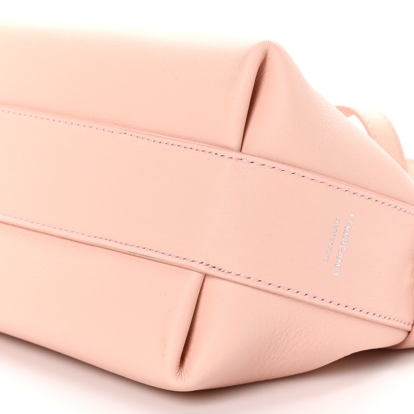 Calfskin Small Hug Pouch Pink