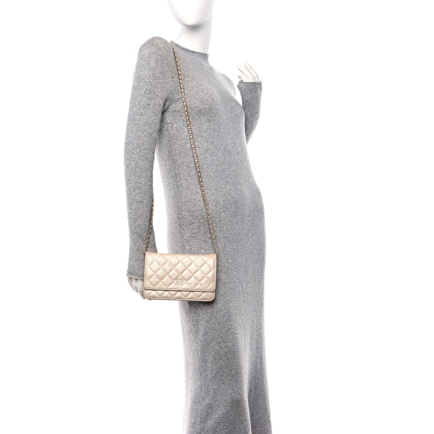 Pearly Caviar Quilted Wallet On Chain WOC Beige