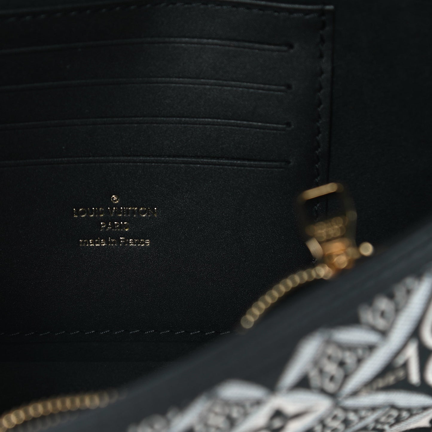 Jacquard Since 1854 Dauphine Chain Wallet Grey
