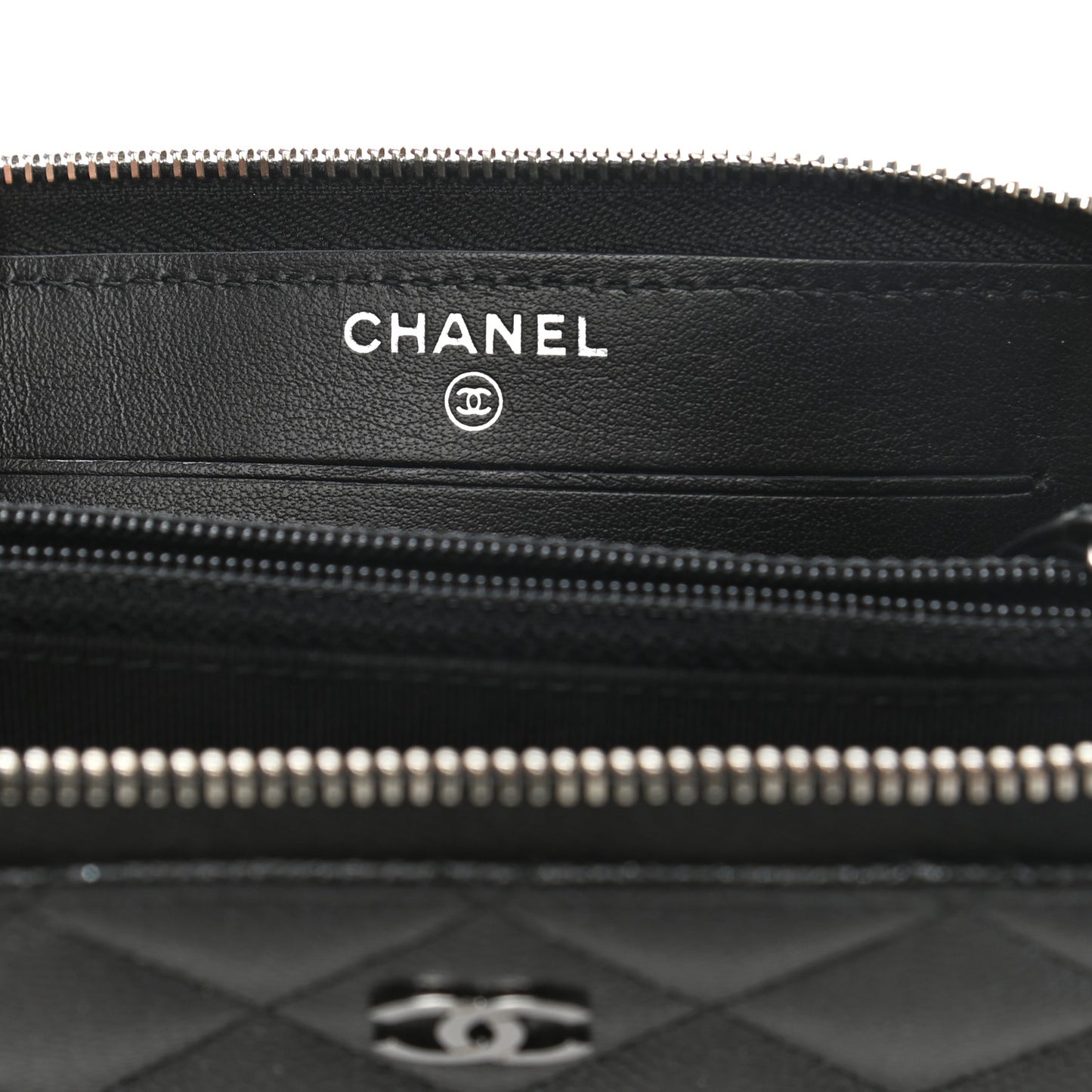 Iridescent Caviar Quilted Medium Zip Around Wallet Black