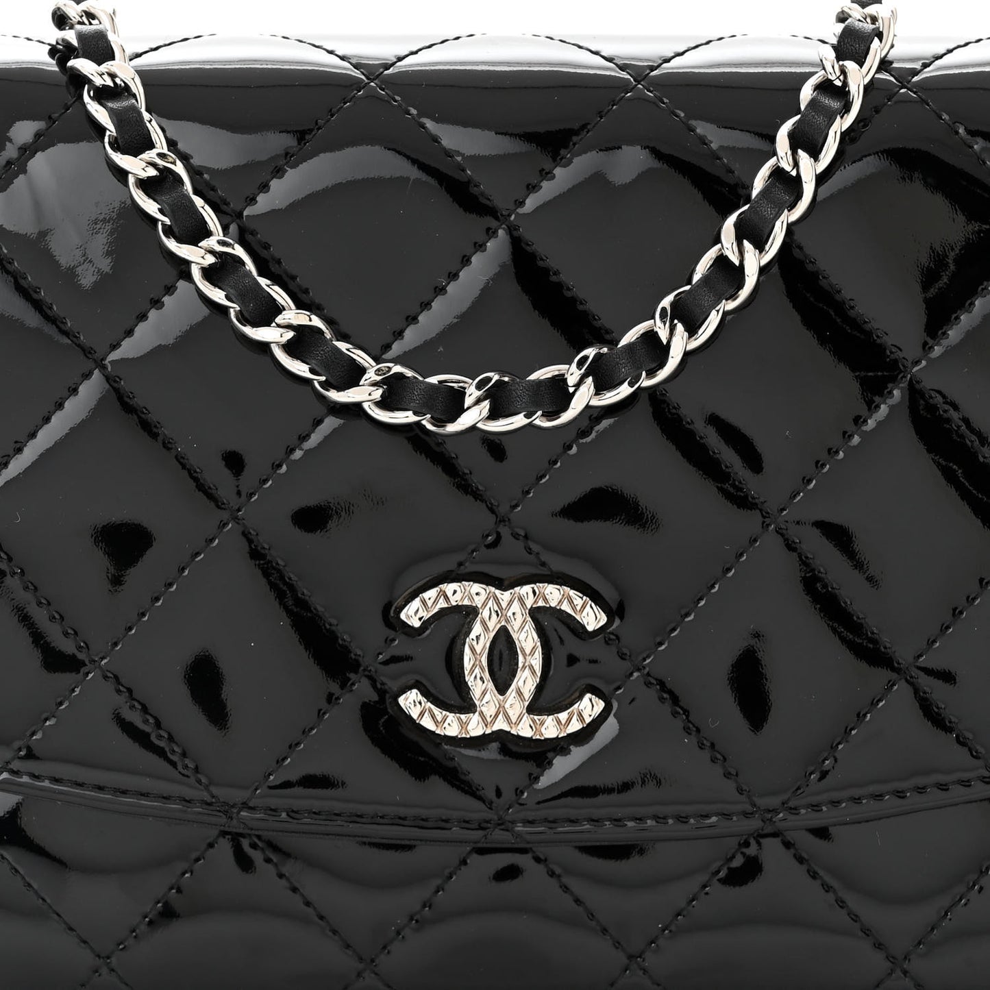Patent Quilted Brilliant Wallet On Chain WOC Black