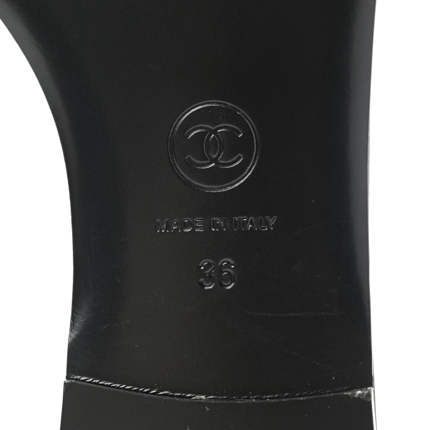 Lambskin Quilted CC Turnlock Sandals 36 Black