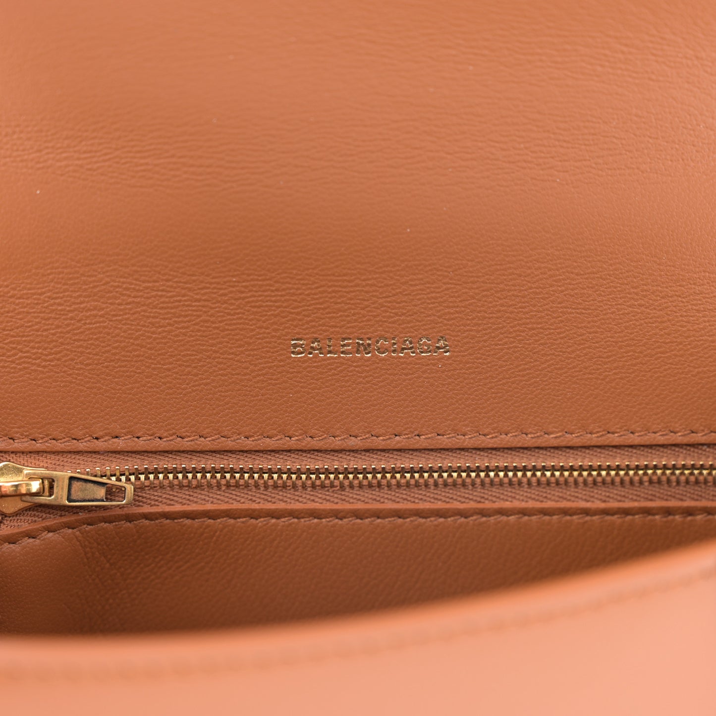 Shiny Box Calfskin Small Hourglass Top Handle Bag Camel