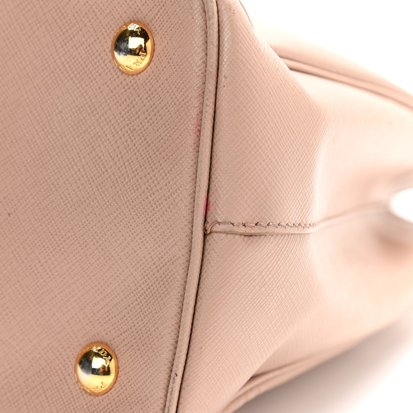 Saffiano Medium Galleria Double Zip Tote Cammeo