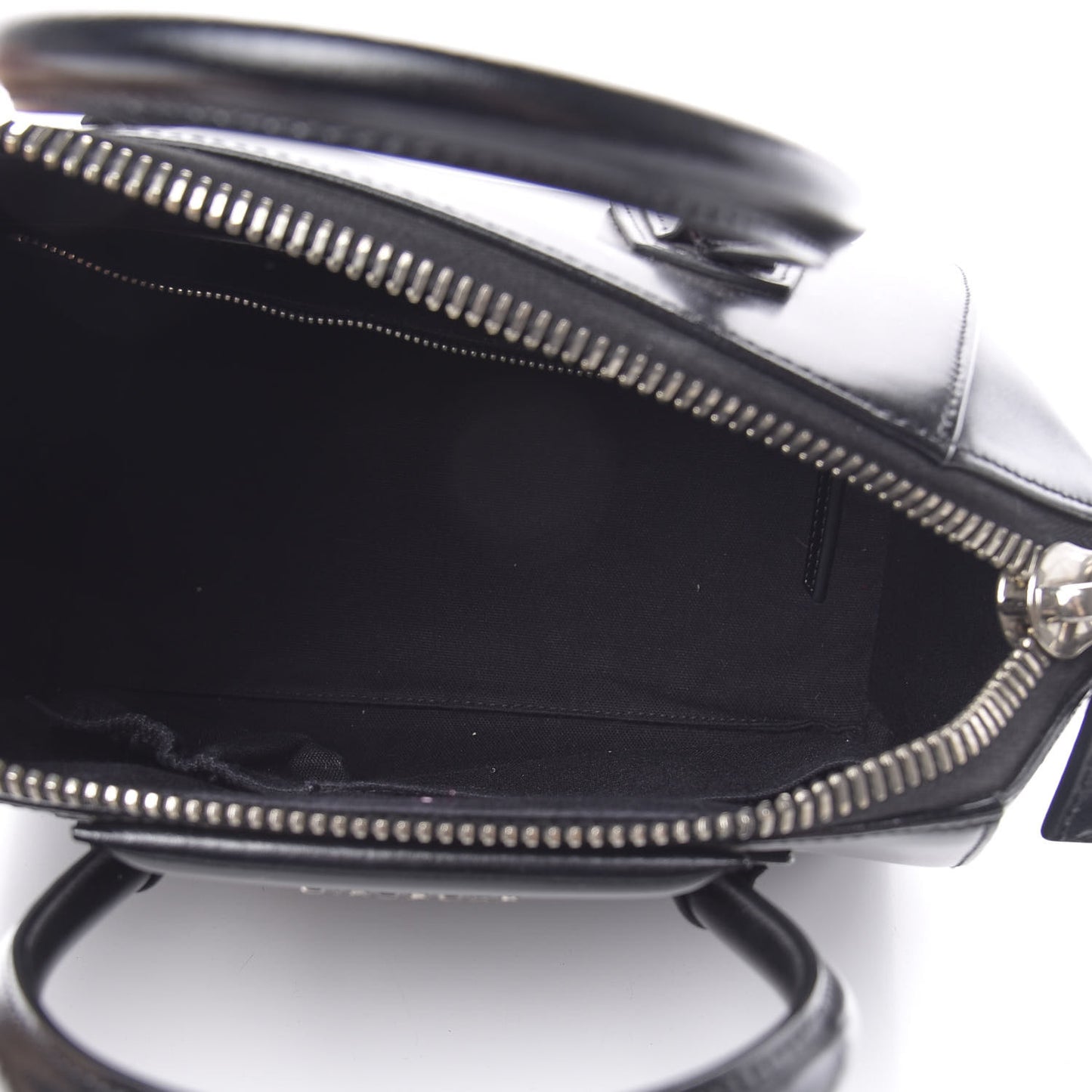 Shiny Lord Calfskin Small Antigona Black