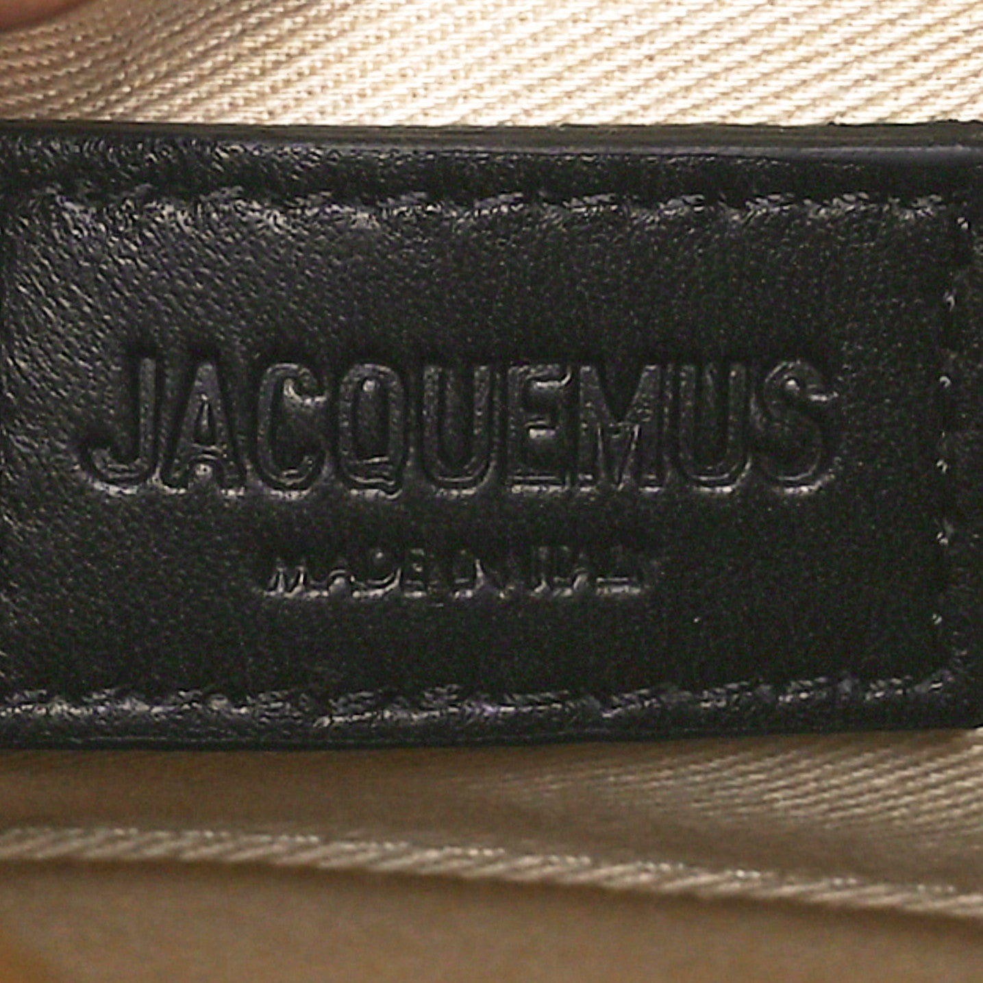 Jacquemus Textured Goatskin La Pochette Rond Carre Beige 5 of 9