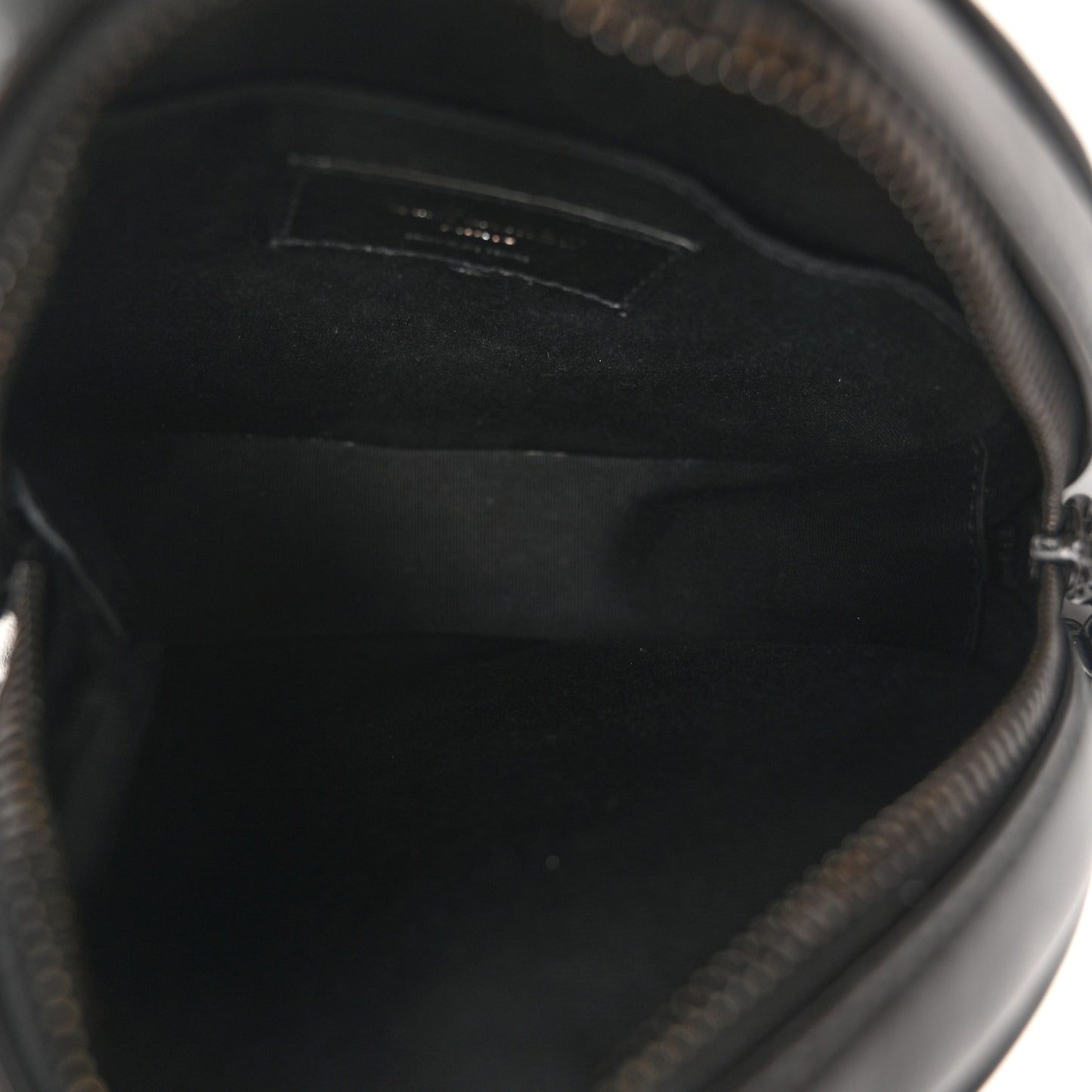 Calfskin Matelasse Chevron Round Vinyle Camera Bag Black