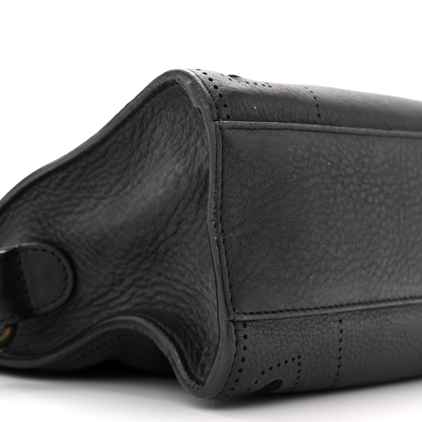 Veau Soyeux Perforated Blackout Hardware Nano City Gris Fossile