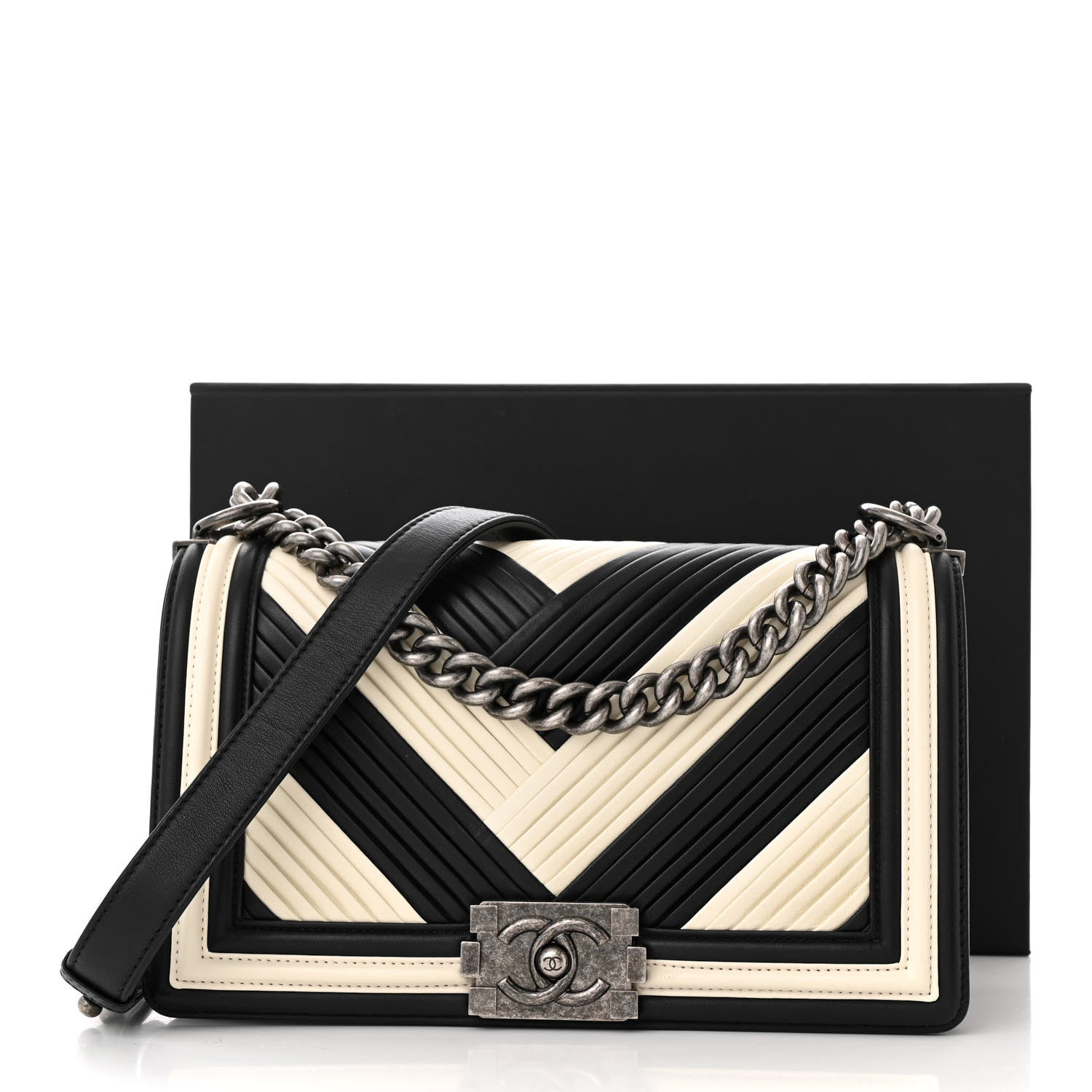 Chanel Calfskin Pleated Medium Boy In Rome Flap Black White 11 of 11