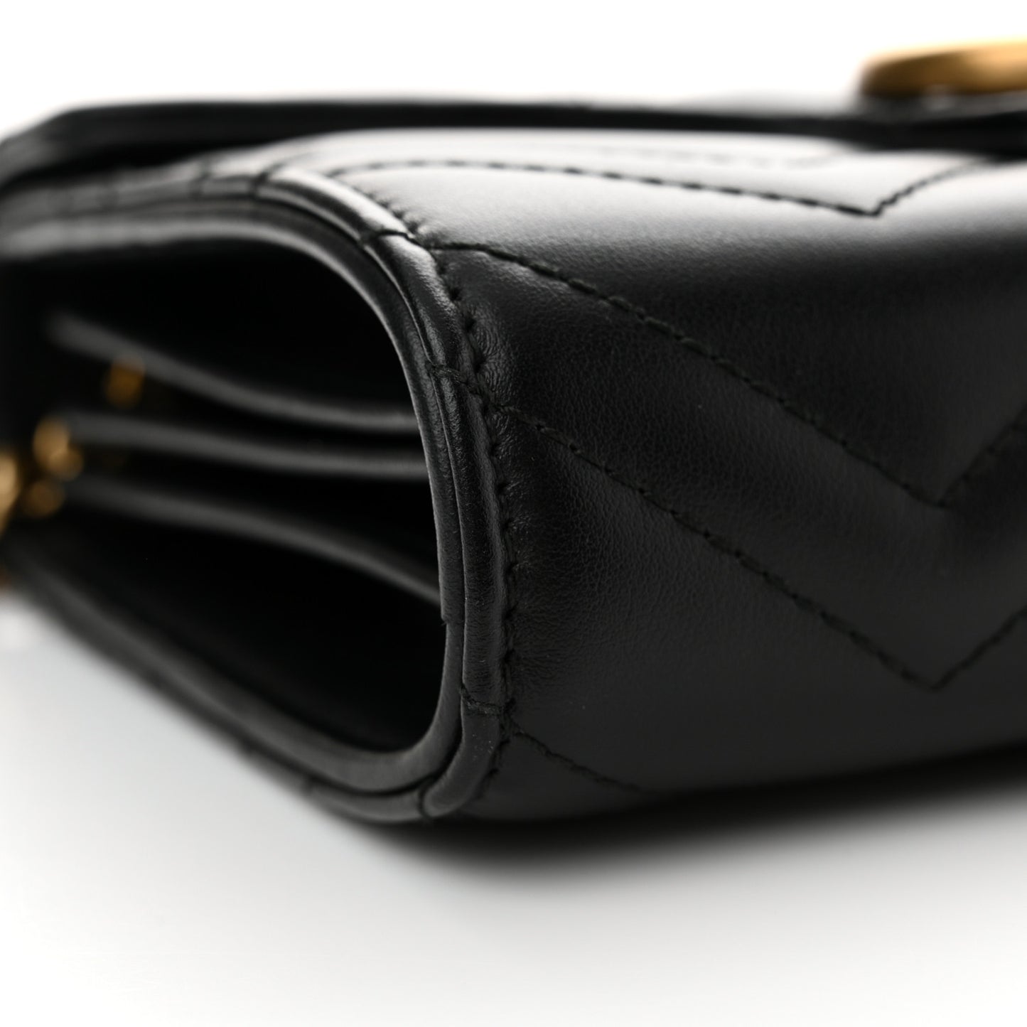 Calfskin Matelasse GG Marmont Chain Wallet Black