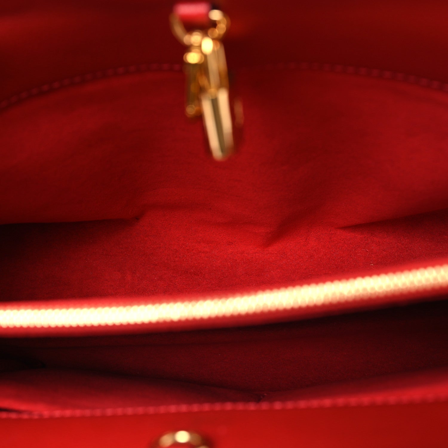 Louis Vuitton Monogram Venus Cherry 6 of 10