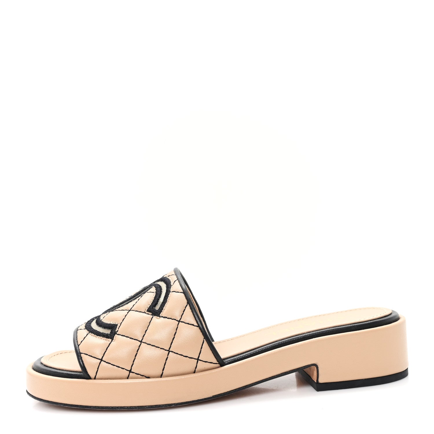 CHANEL ベージュ ブラック ミュール Chanel Lambskin Fabric CC Slide Sandals 38 Beige Black 1805106