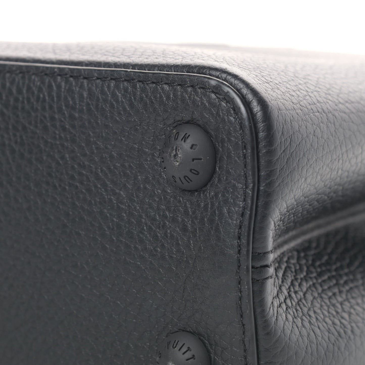 Taurillon Capucines BB Matte Black