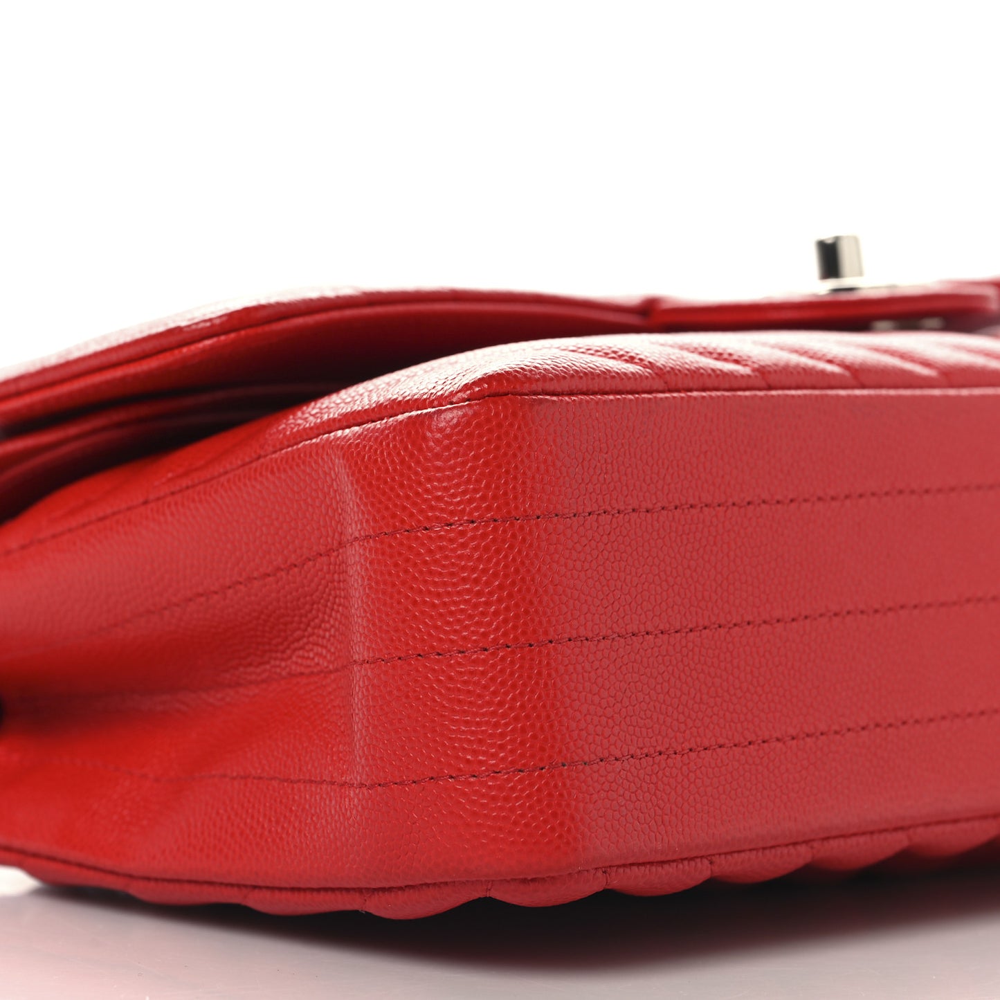 Caviar Chevron Quilted Medium Double Flap Red