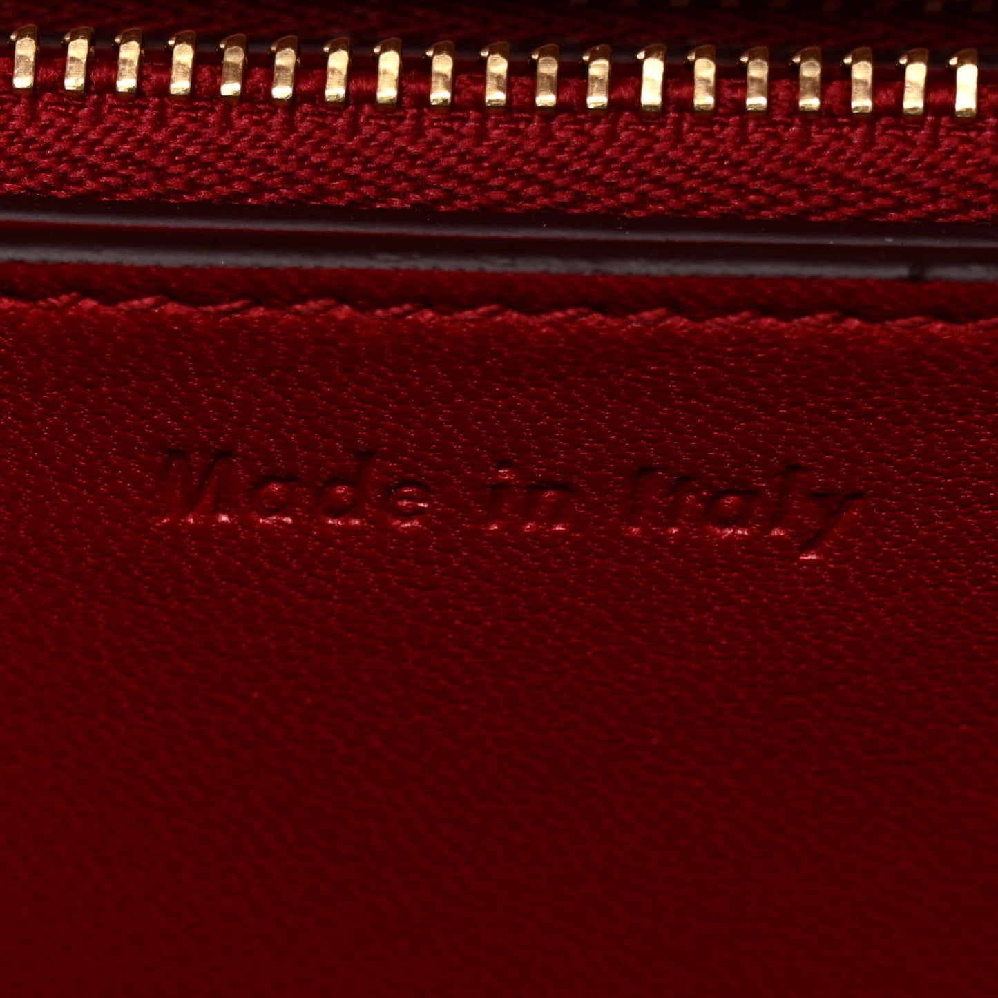 Box Calfskin Medium Classic Box Flap Bag Red
