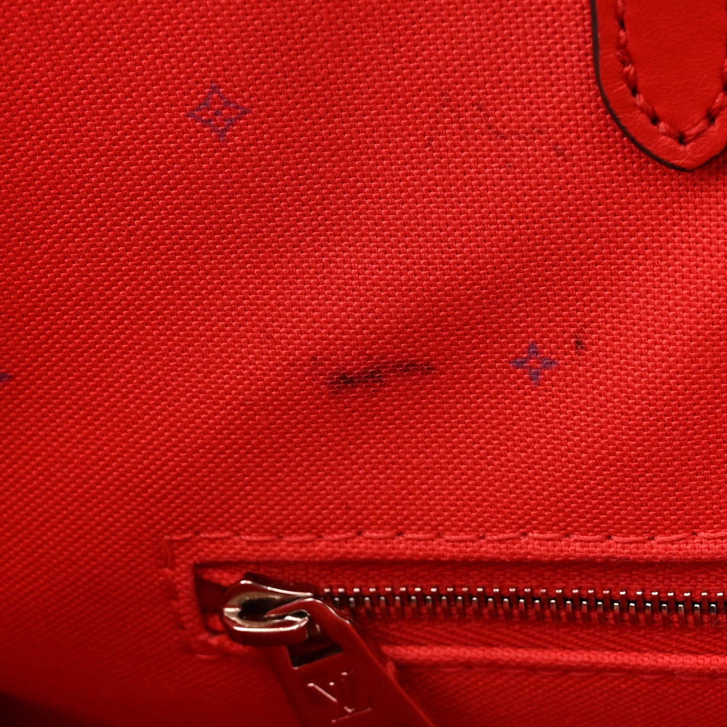 Monogram Escale Onthego GM Rouge