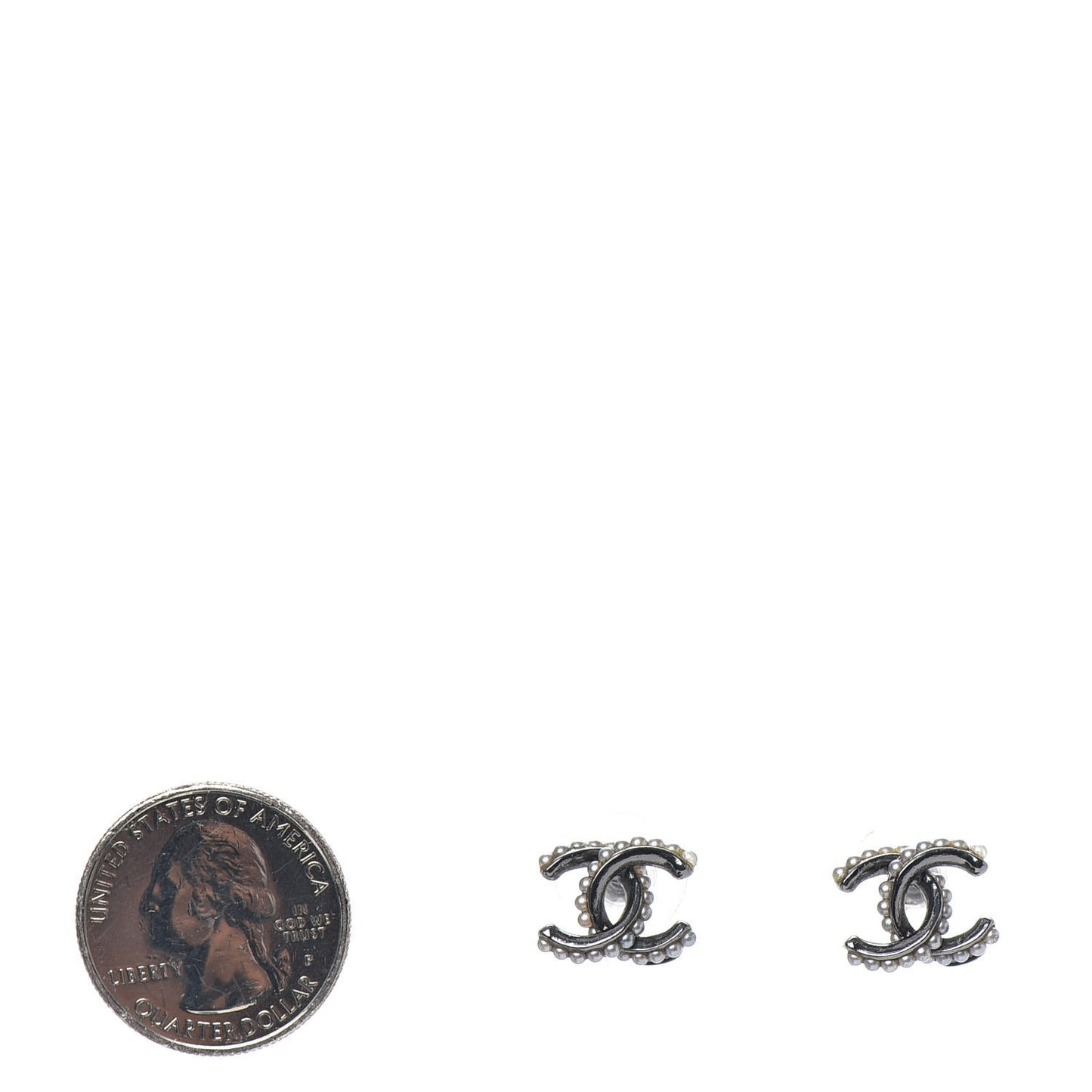 Pearl Twisted CC Earrings Ruthenium