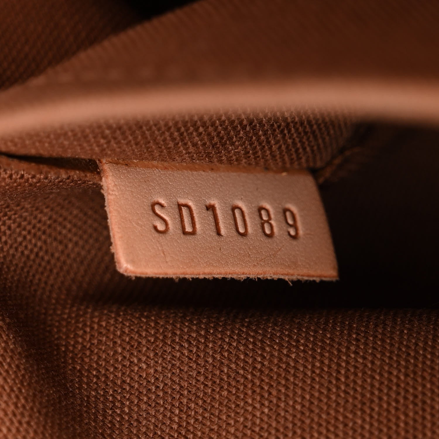 Louis Vuitton Monogram Tivoli PM 7 of 12