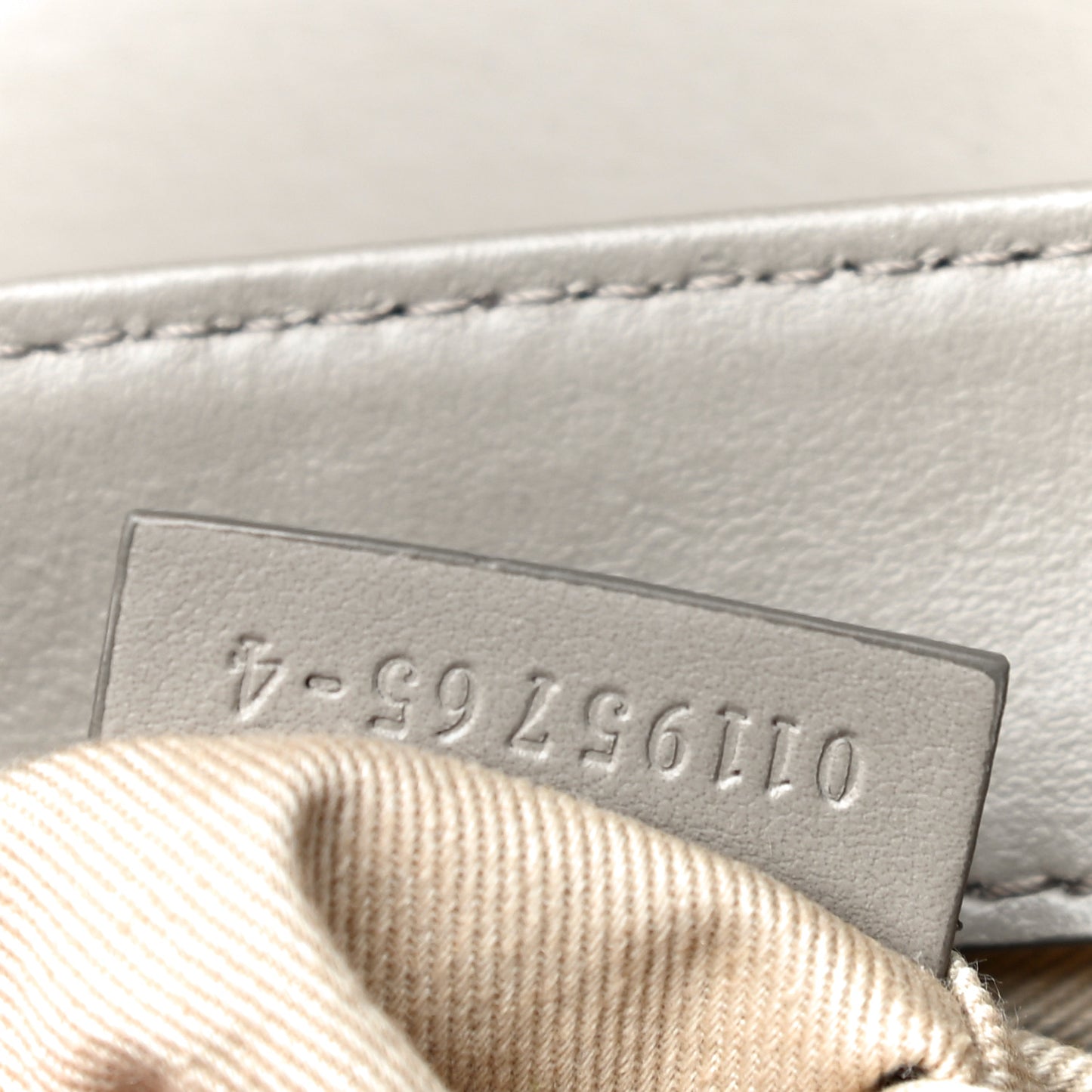 Calfskin Small C Double Carry Motty Grey
