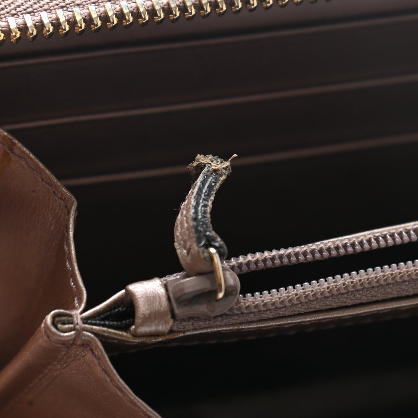 Metallic Microguccissima Zip Around Heart Wallet Pink